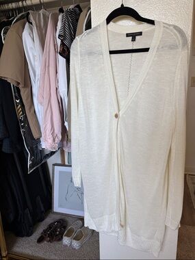 Banana Republic Light Cream V-Neck Long Cardigan